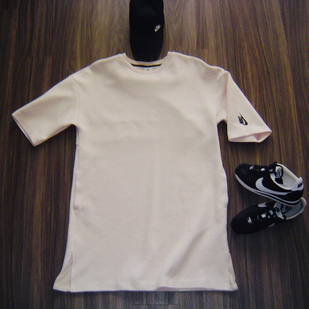EUC Nikelab Essential Tech Fleece Dress - sz M
